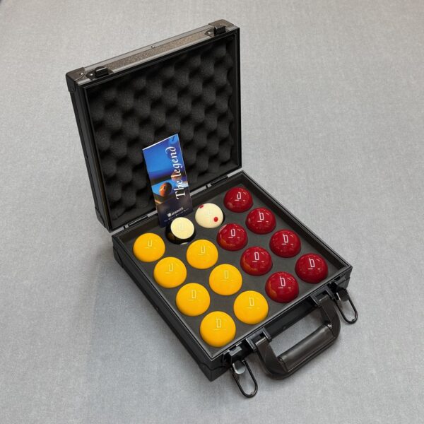 Aramith Pro Cups In A Protective Aluminium Carry Case