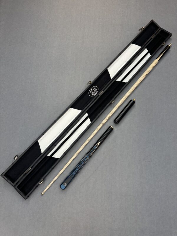 Taylor Made 3/4 Jointed Ash Pool Cue And Case Set