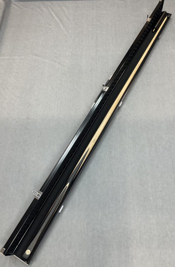 Taylor Made One Piece Snooker Cue & Case Set