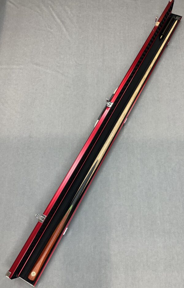 Taylor Made One Piece Snooker Cue & Case Set