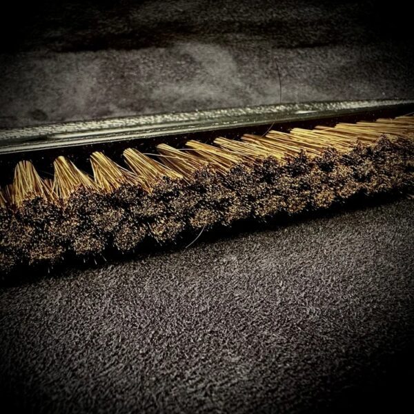RailBrush Black2